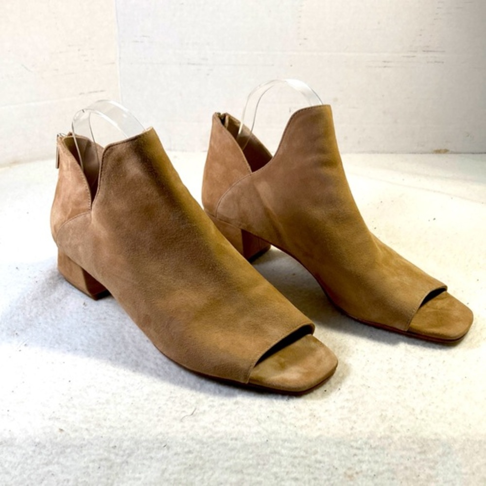 Women’s Latte Suede Pelle Moda Low Heels Vonn Bootie